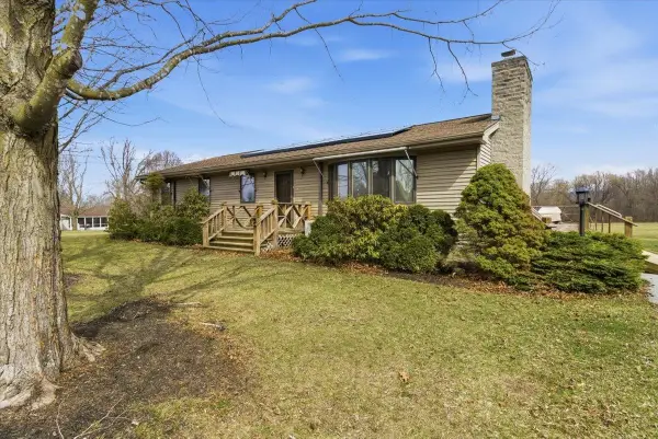 695 Dermody Road, Bennington, VT 05201