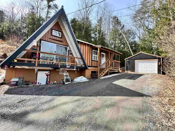 2719 NH Route 25A, Orford, NH 03777