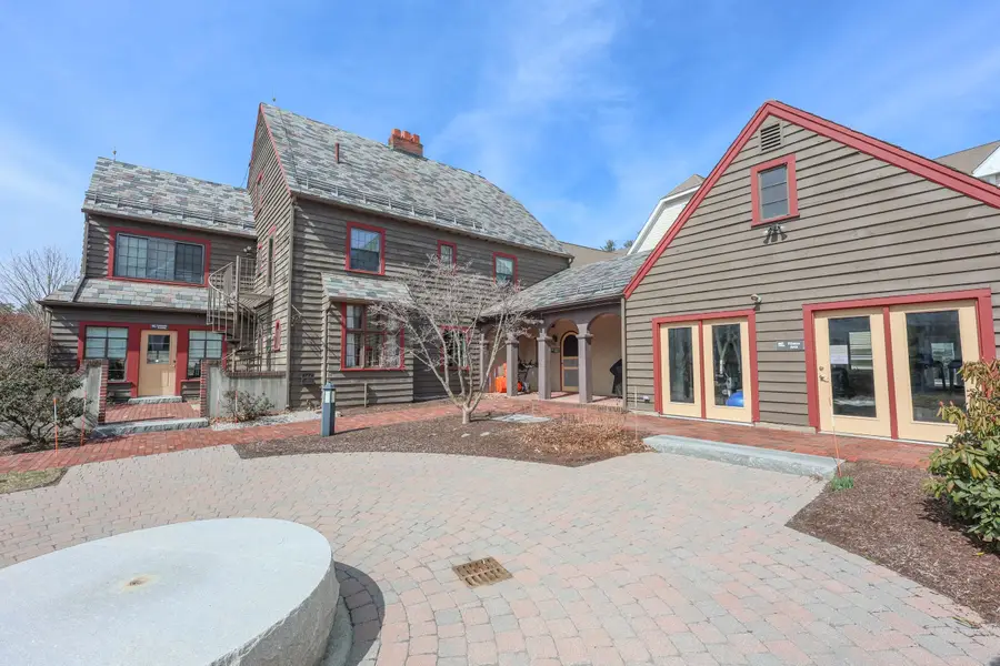 160 Daniel Webster Highway #201, Nashua, NH 03060 - #2