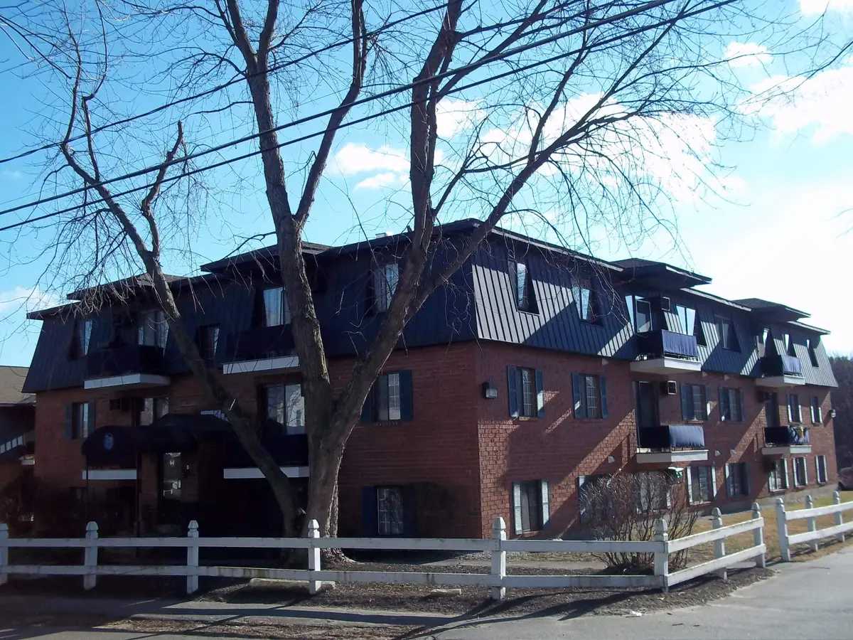 64 Dunbarton Road #2C, Manchester, NH 03102 - #1
