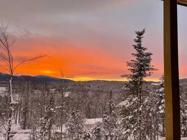 37 Sugar Ridge Lane, Hyde Park, VT 05655