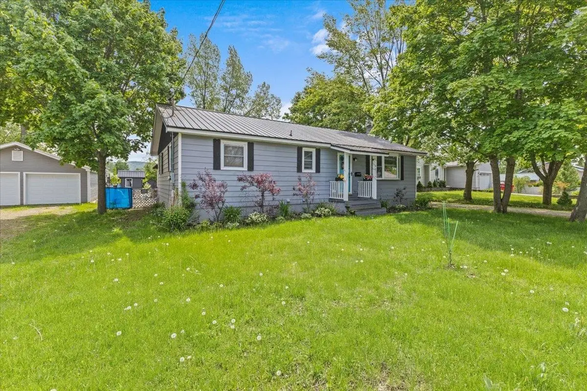 49 Russell Street, Saint Albans, VT 05478 - #1