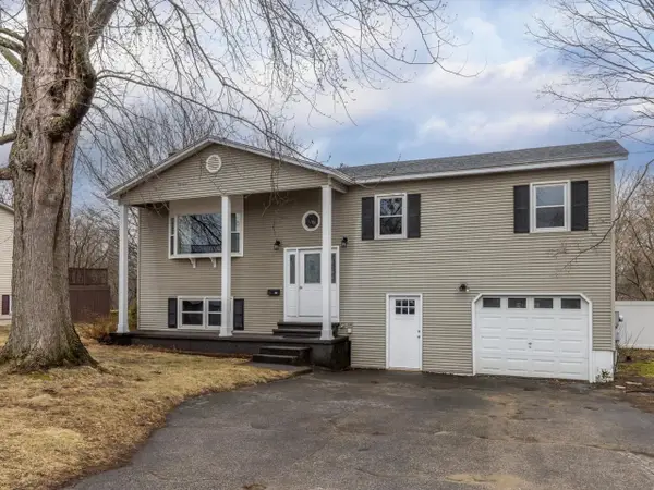 32 Dufresne Drive, Winooski, VT 05404