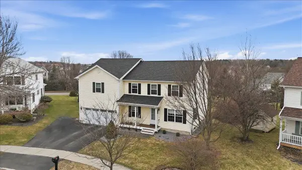 11 Floral Street, South Burlington, VT 05403