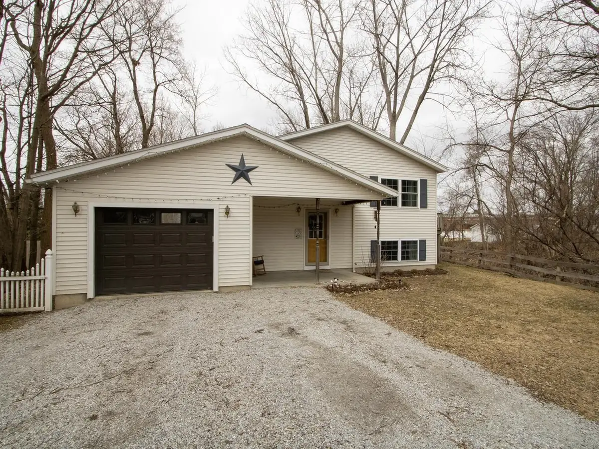 96 Lincoln Avenue, Saint Albans, VT 05478 - #1