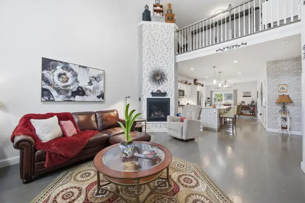 93 Trail Haven Drive, Londonderry, NH 03053