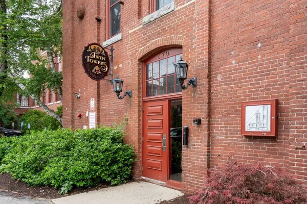 470 Silver Street #205, Manchester, NH 03103