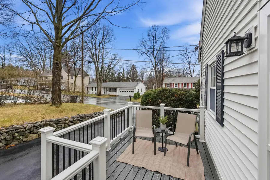 8 Oakdale Avenue, Nashua, NH 03062 - #3