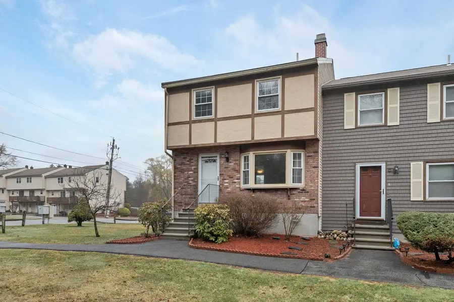 1 Stonegate Lane, Derry, NH 03038 - #3