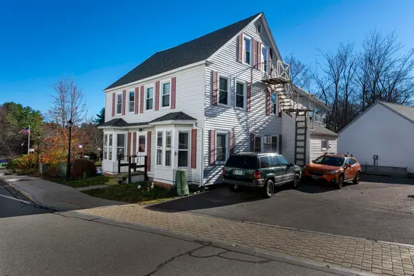 4 Water Street, Newmarket, NH 03857