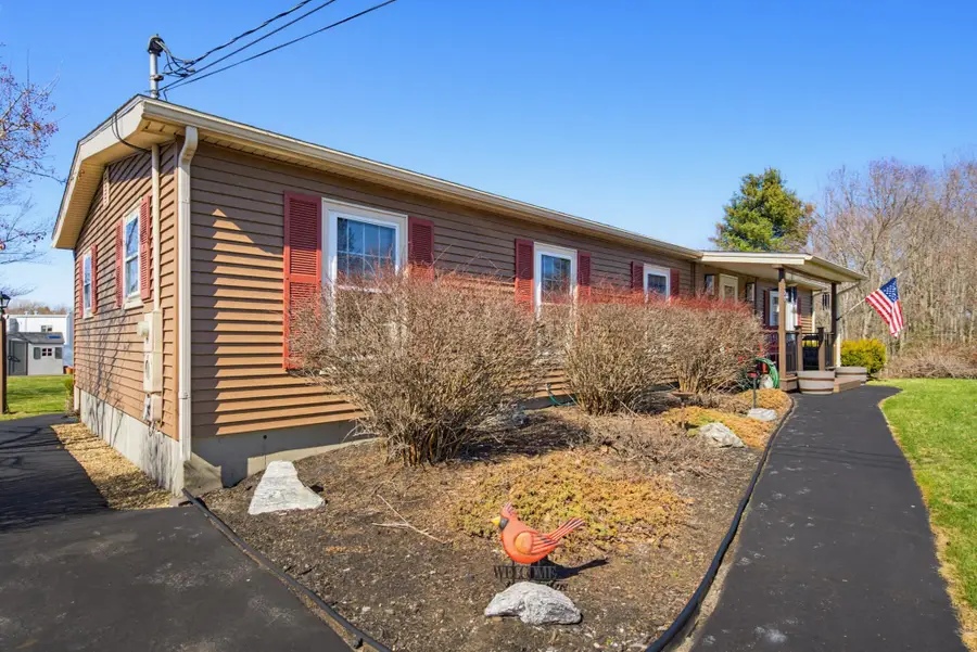 129 Brady Circle, Manchester, NH 03109 - #2