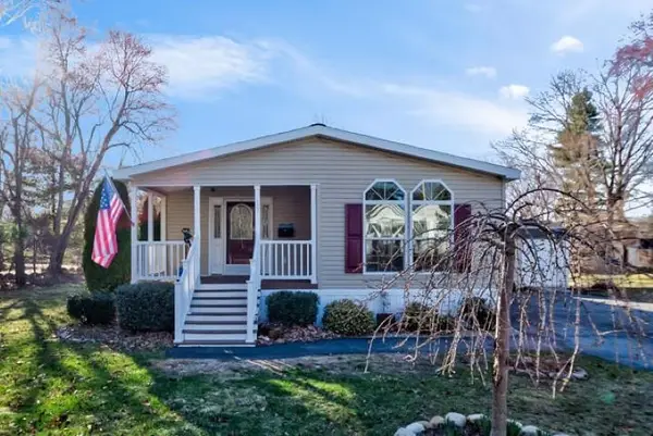 17 Winter Street, Salem, NH 03079