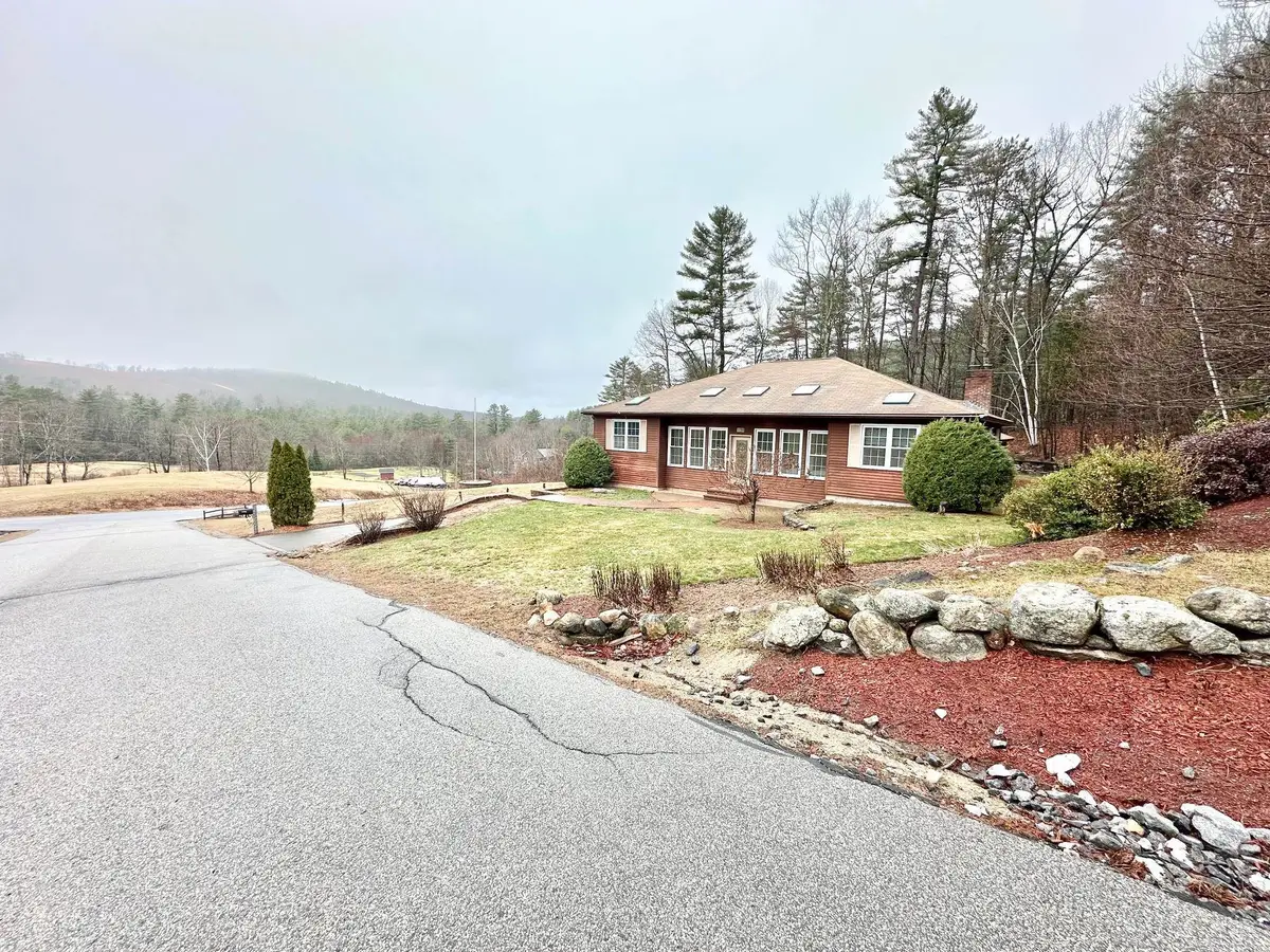 7 Rainbow Drive, Goffstown, NH 03045 - #1