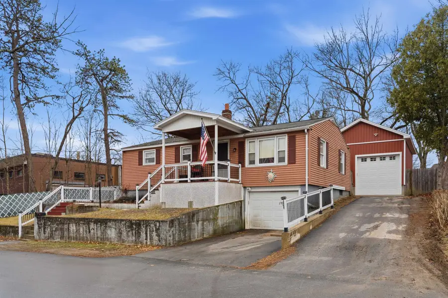 10 Saint Josephs Drive, Nashua, NH 03060 - #2