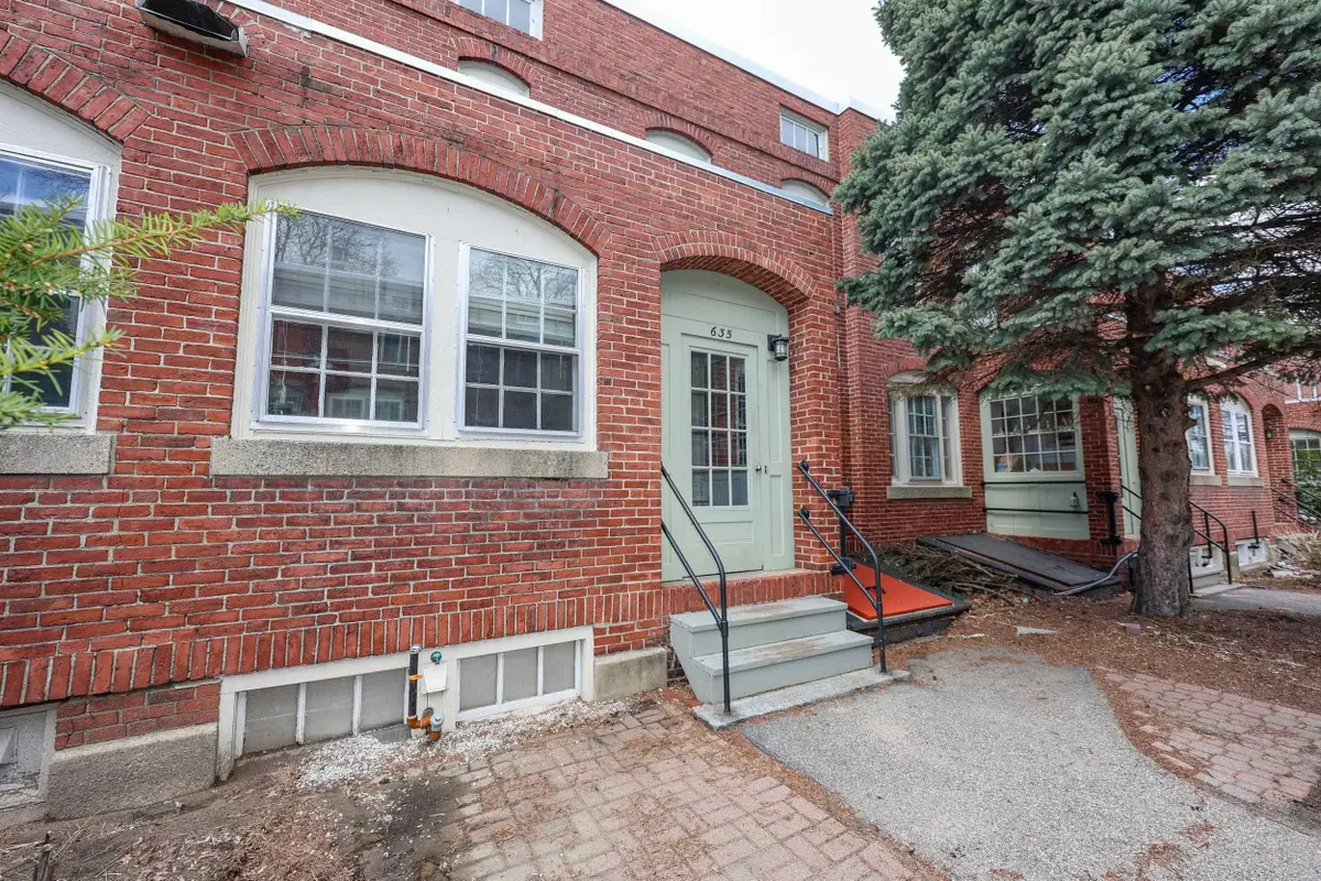 635 Canal Street, Manchester, NH 03101 - #1