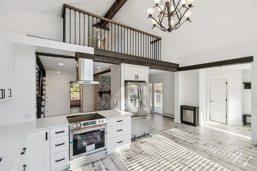 96 E Randolph Road, Chelsea, VT 05038 - #3