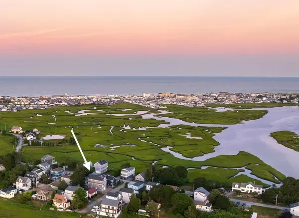 6 Cora Avenue, Hampton, NH 03842