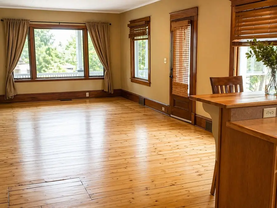 460-462 Colchester Avenue, Burlington, VT 05401 - #3