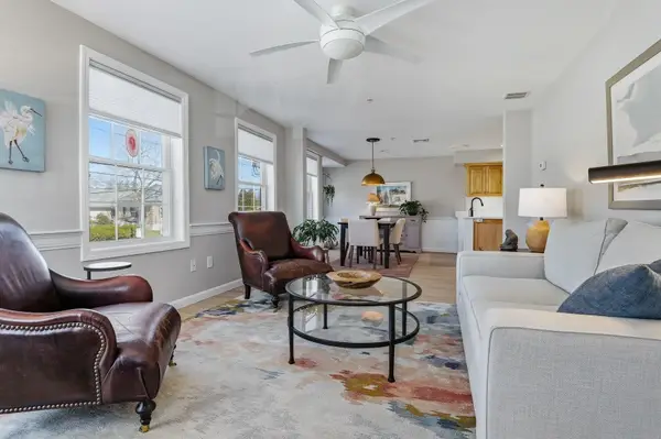 105 Winnacunnet Road, Hampton, NH 03842