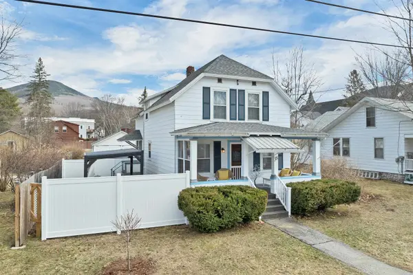 38 School Street, Lincoln, NH 03251