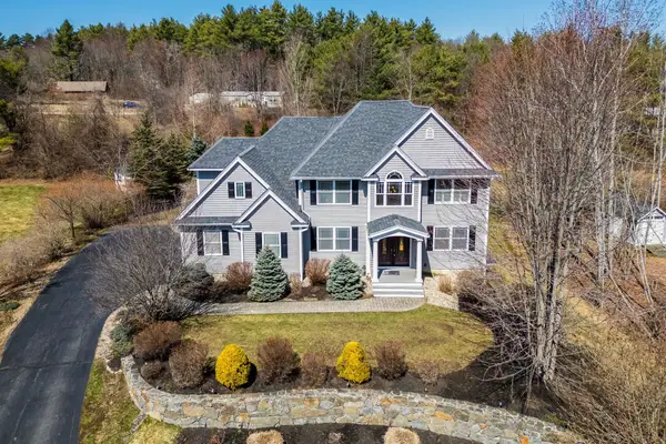 32 OLIVE MEADOW Lane, Dover, NH 03820