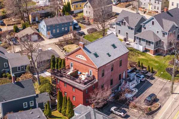 348 Maplewood Avenue, Portsmouth, NH 03801