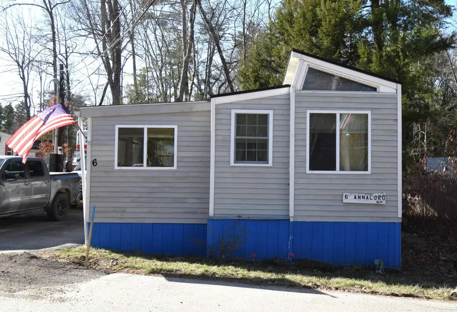 6 Annaloro Boulevard, Danville, NH 03819 - #2
