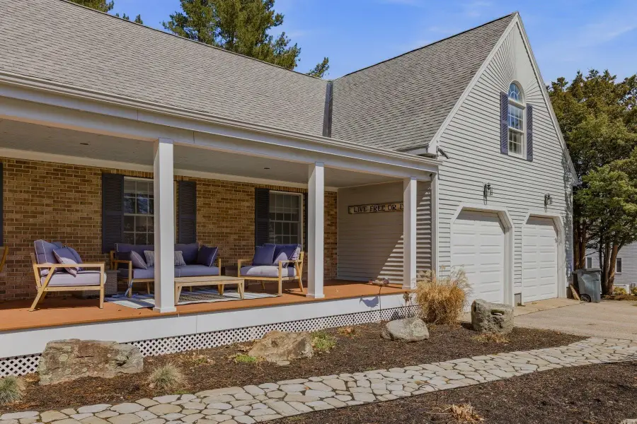 16 Isaac Lucas Circle, Dover, NH 03820 - #2