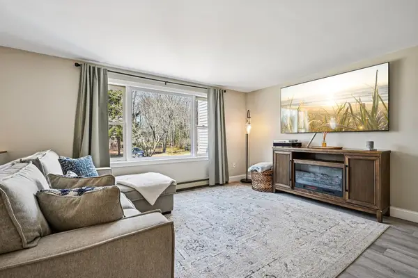 13 Stanorm Drive #F, Newmarket, NH 03857