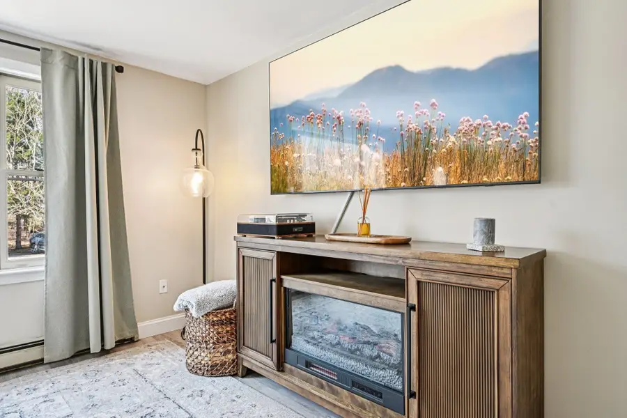 13 Stanorm Drive #F, Newmarket, NH 03857 - #3