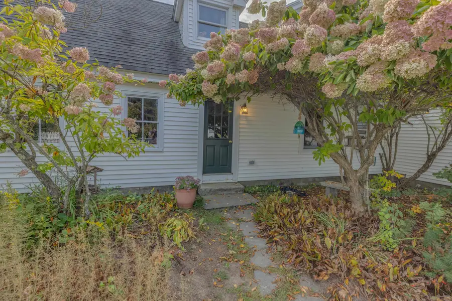 34 North Shore Road, Hebron, NH 03241 - #2