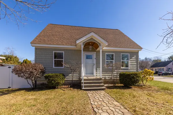 13 Elmview Circle, Dover, NH 03820