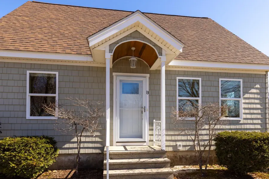 13 Elmview Circle, Dover, NH 03820 - #2