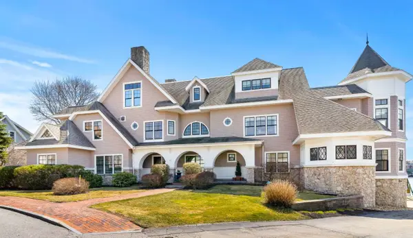 27 Badgers Island West #1, Kittery, ME 03940