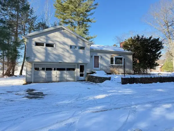 118 Winnicutt Road, Stratham, NH 03885