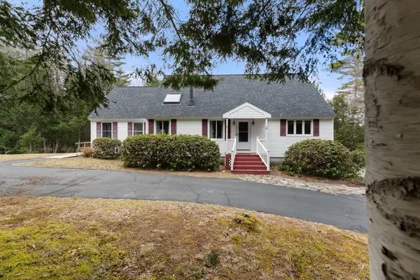 126 Hobart Hill Road, Hebron, NH 03241