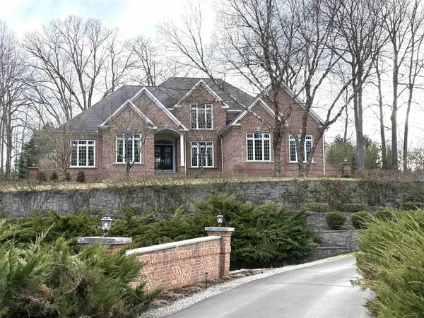 60 Riddle Drive, Bedford, NH 03110