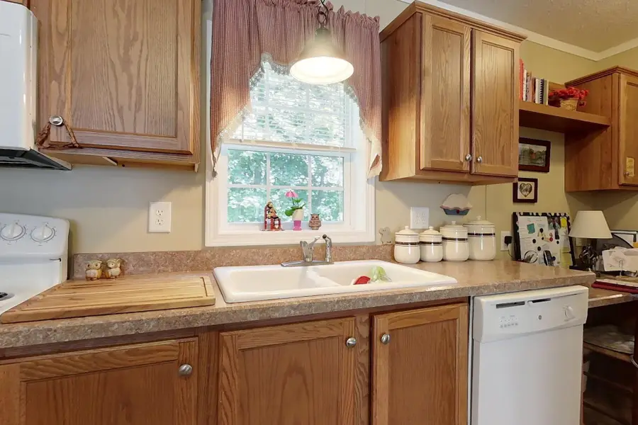 6 Mapleshade Drive, Nashua, NH 03062 - #3