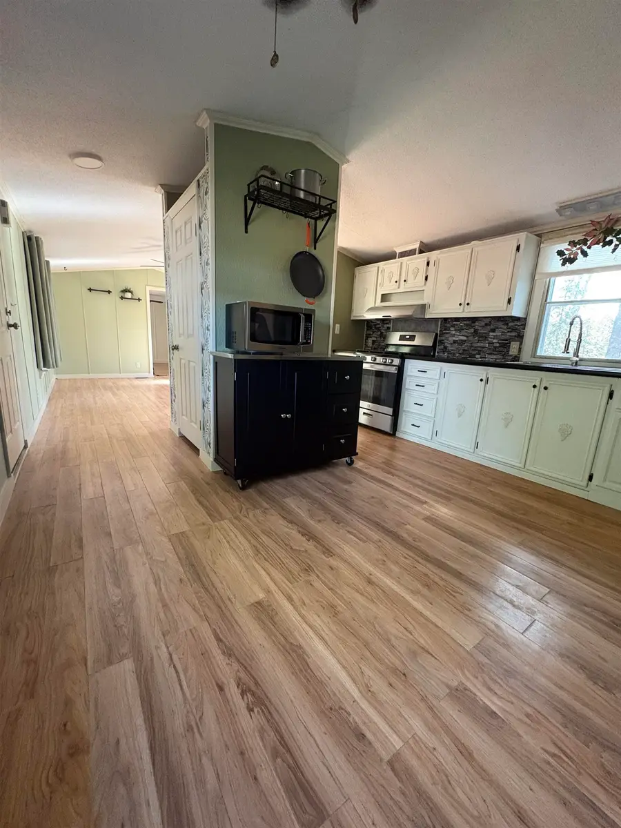 21 Bishop Lane, Epsom, NH 03234 - #3