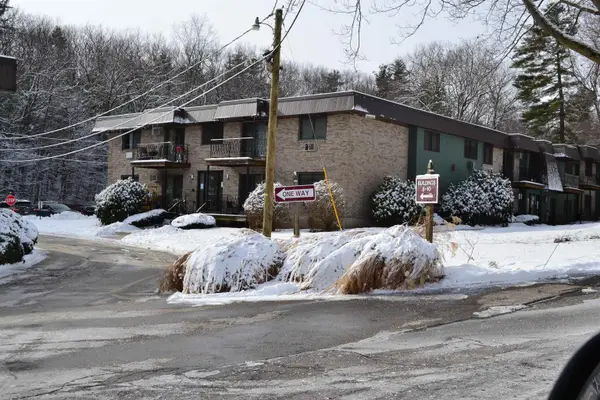 10 Strawberry Bank Road #2, Nashua, NH 03062