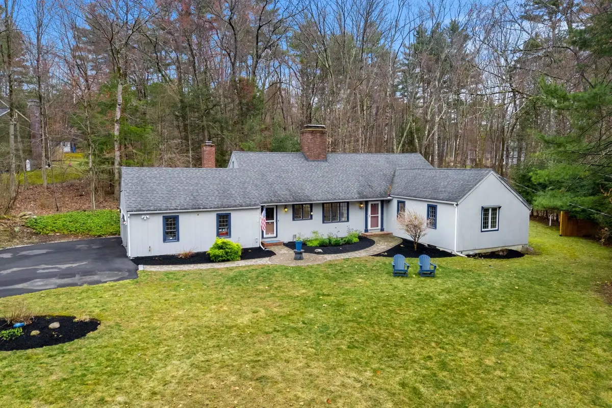 25 West Drive, Bedford, NH 03110 - #1