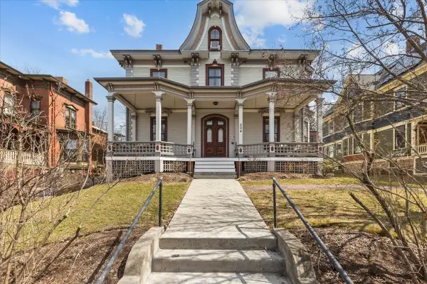 204 South Union Street #5, Burlington, VT 05401