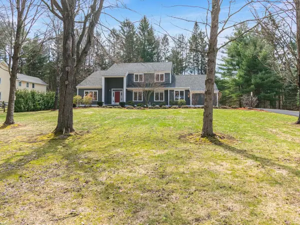 130 Deer Run Drive, Shelburne, VT 05482