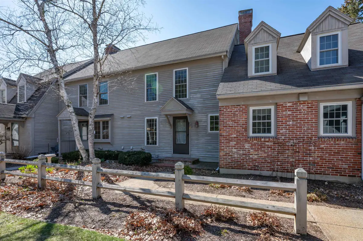 8 Veterans Road #Unit 8, Amherst, NH 03031 - #1