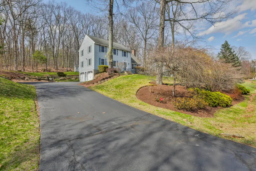 11 Erik Street, Merrimack, NH 03054 - #2