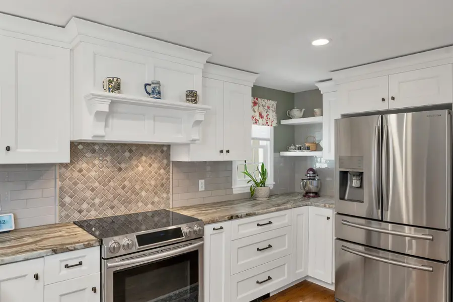 7 Pinecrest Drive, Bedford, NH 03110 - #2