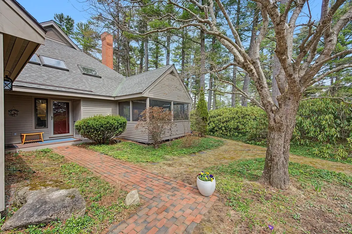 28 The Seasons, New London, NH 03257 - #1