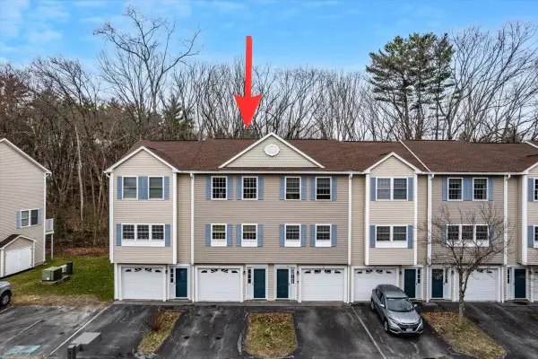 1029 S. Mammoth Road #17, Manchester, NH 03109