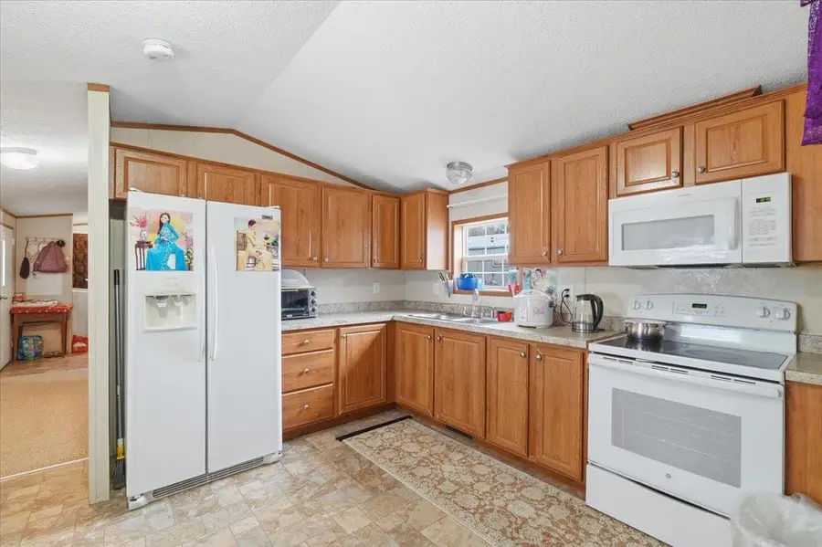 18 Avenue A, Burlington, VT 05408 - #3