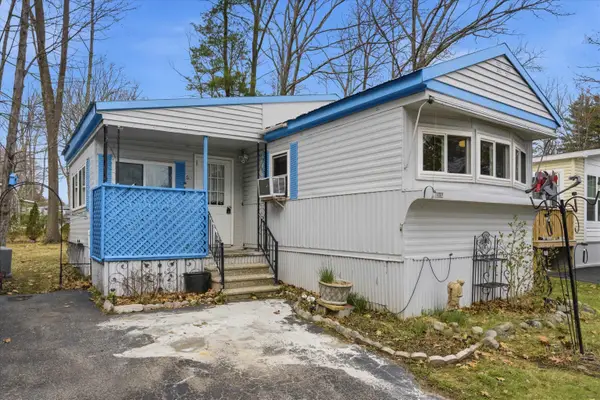 519 Canterbury Drive, Exeter, NH 03833